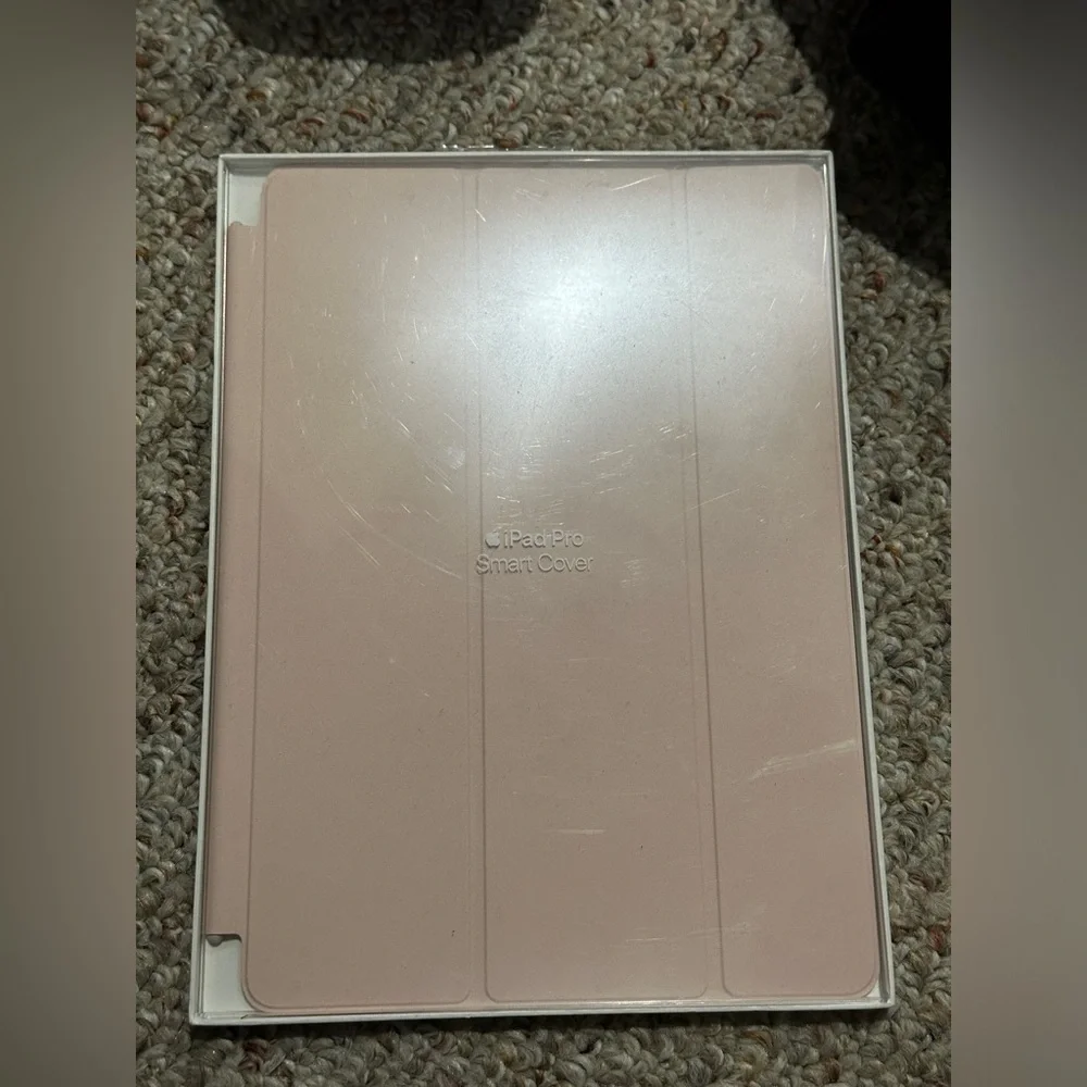 NWT Apple iPad 10.5” Pro Smart Cover in Pink Sand